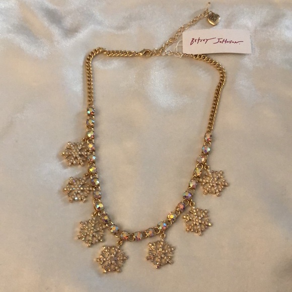 Betsey Johnson Gold Tone Holiday Whimsy Snowflake Charm Necklace Crystal NWT - Picture 6 of 12